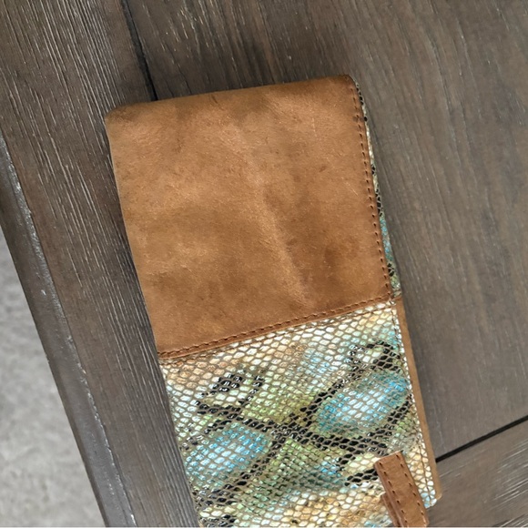 HOBO Tan and Snake Print Clutch - Picture 3 of 6